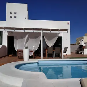Aloha Surf House Guest house Corralejo