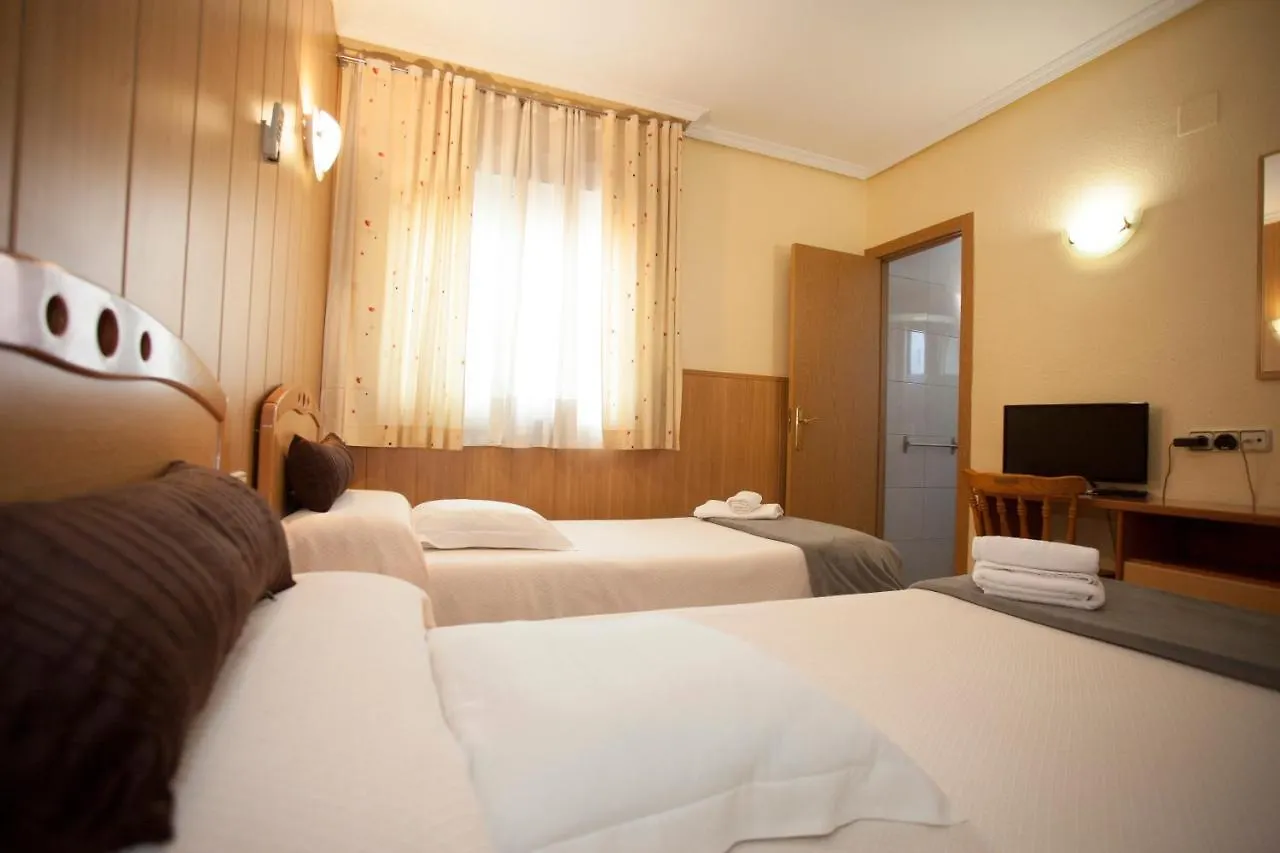 Hospedaje Los Rosales Madrid